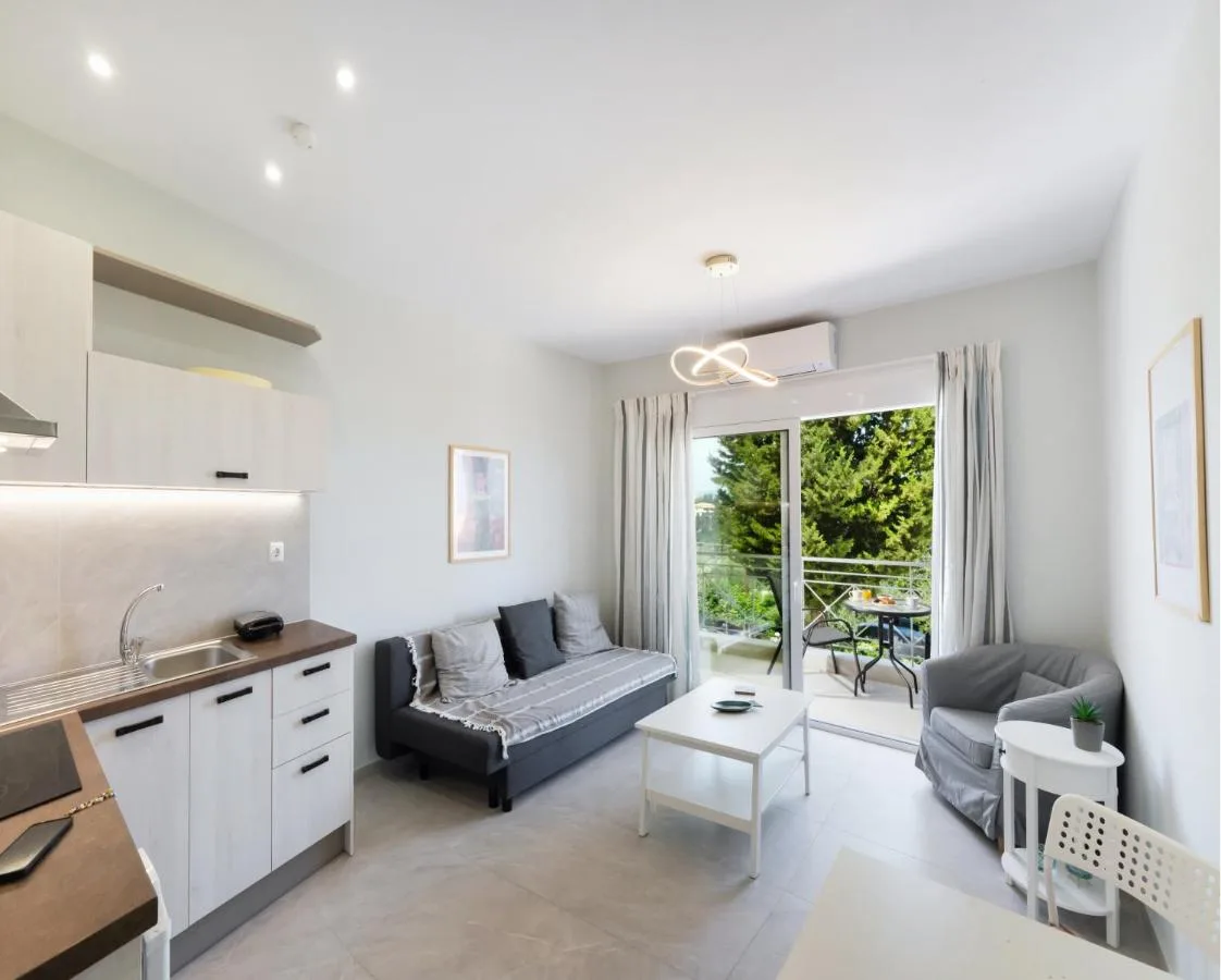 Living room opening directly to the terrace
